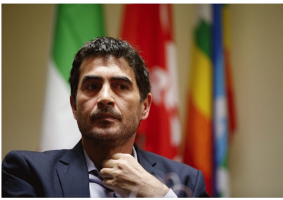 Covid. Fratoianni porta la situazione vaccini in Parlamento.