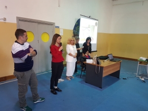 Giulianova. I Lions incontrano gli studenti a scuola.