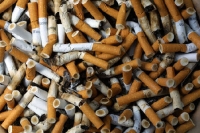 Sigarette, stop ai pacchetti da 10. Da domani le nuove avvertenze