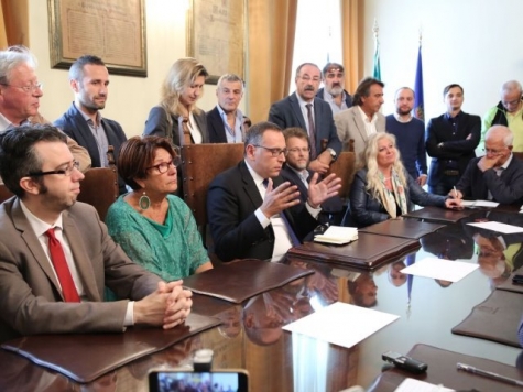 Pescara, la nuova giunta. Chi entra e chi esce. Allegrino rassegna dimissioni Saga