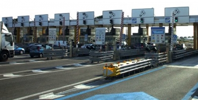Avezzano. Disagio sulla A25, 20 minuti per pagare, addio tempo risparmiato