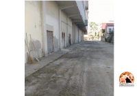 Montesilvano. Palazzone di via Lazio 61 ripulita da abbandoni selvaggi