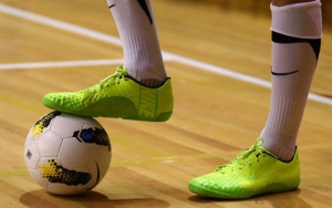 Calcio 5. Gara a porte chiuse asd pescara - futsal cisternino