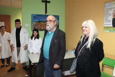 Pescara. Giobbe Covatta visita il Poliambulatorio “Domenico Allegrino”
