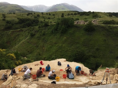 Scavi orizzonteli nella valle Giumentina