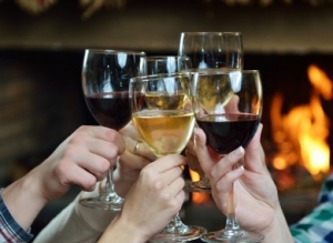 Bere vino prima di dormire aiuta a perdere peso.