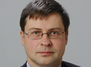 Manovra. Dombrovskis critica traiettoria di bilancio italiano