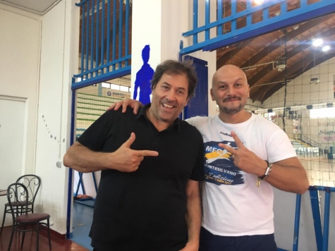 Real dem, collaborazione con la pallamano di Città Sant'Angelo