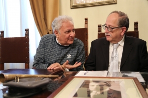 Pescara, Nduccio inaugura rotonda Totò