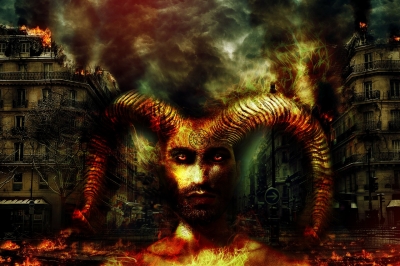 Don Bonaiuto, esorcista: "minacce sataniche si celano sul web"