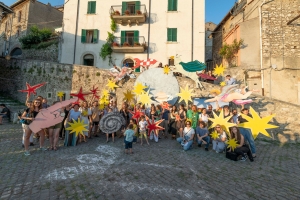 Straperetana, opere nel borgo: La luna è vicina
