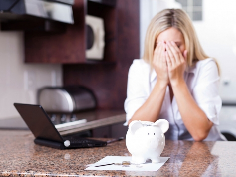 Reddito d'inclusione, approvato. Per famiglie Isee sotto i 3mila euro all'anno