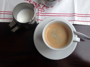 Elogio del caffè: una tazzina per cuore e cervello.