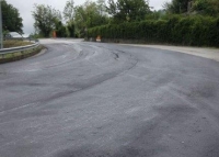 strada riasfaltata per l'evento