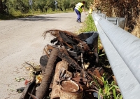 Fossacesia, la provinciale che conduce a San Giovanni in venere ricettacolo di spazzatura