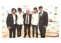  i premiati con al centro il presidente della FIV IX Zona Domenico Guidotti