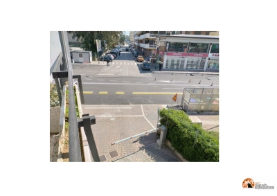 viale marconi civico 354 adiacente stazione di servizio Eni -altezza incrocio con via Elettra