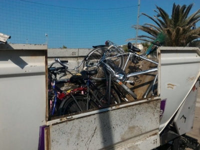 le bici buttate nel mezzo Attiva