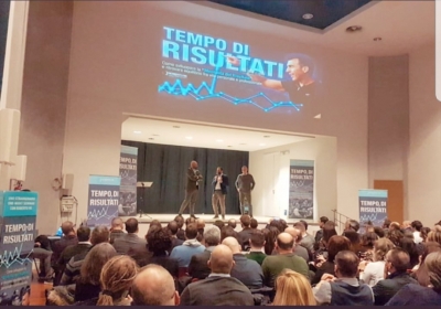 Giulianova. Kursaal gremito per il mental coach Roberto Re