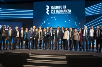 Reddito di cittadinanza. Super navigator contro i furbetti