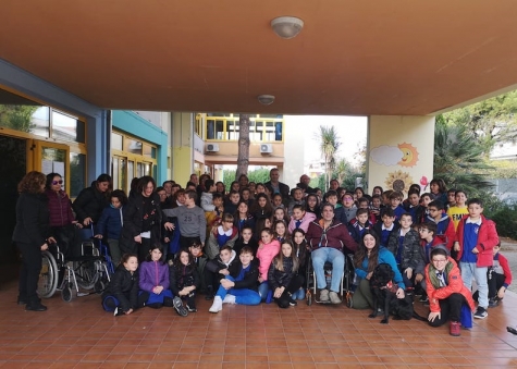 Montesilvano, passeggiata empatica per studenti