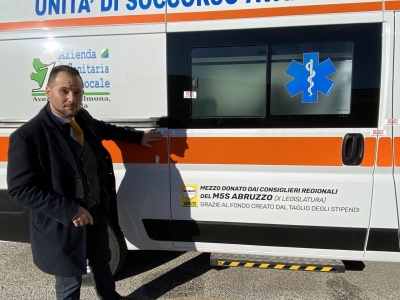 L'Aquila. Ambulanza donata da M5S ferma da oltre un anno. "E' uno sfregio"