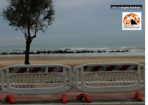 la spiaggia oggi dove si è tenuto il concerto
