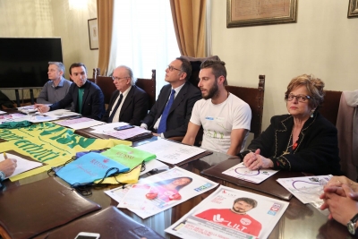 Pescara/Vivicittà, attesa la colorata carica di 1.200 maratoneti