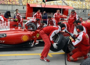 GP Shangai. Kimi è terzo, Seb colpito e finisce 8.