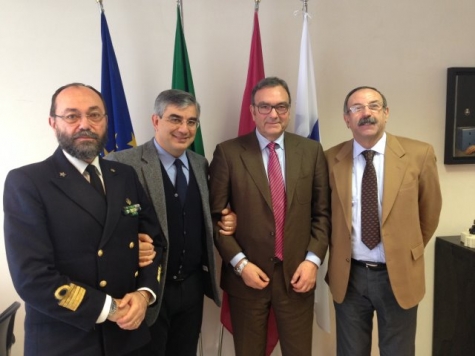 D'Alfonso e del Vecchio insieme alle autorità portuali
