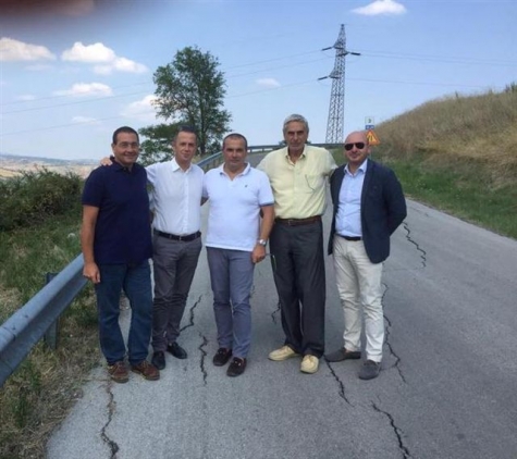 foto con autorità politiche 