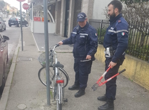 Montesilvano, rimosse bici abbandonate sul territorio