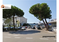 Pescara, preso in centro mentre spacciava hashish a minorenni