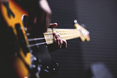 Come software, statistica e analisi matematiche aiutano a scoprire i segreti delle hit musicali di successo