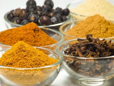 Le spezie della salute anice, peperoncino zafferano e altre