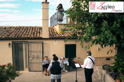Daje e daje la cipolla diventa aje - video