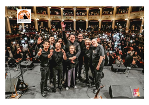 Ninè Ingiulla porta la poesia di De Andrè sul palco di Estatica