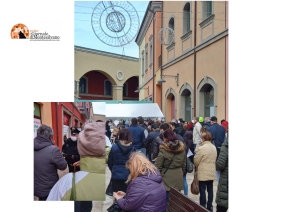 Città Sant'Angelo, lunga fila e disagi nonostante prenotazioni. Ecco perchè.