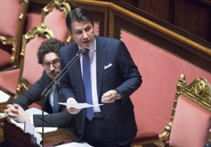 Conte: 'Non è necessaria nessuna manovra correttiva'