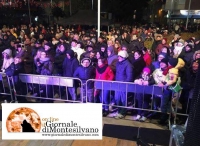 Il pubblico che ha accolto Uccio De Santis
