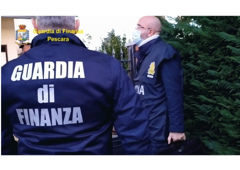 Pescara. Cautelari per 4 falsi mediatori creditizi: 133 vittime accertate