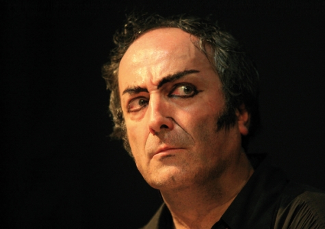 Inferno da Camera: Luigi Maio, “il Musicattore” ®, con la Divina Commedia di Dante