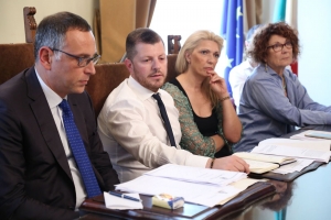 conferenza di oggi pomeriggio