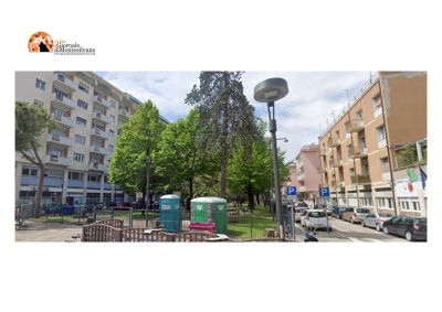 Pescara, rapinano una donna in centro con una pistola