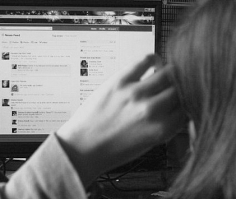 Facebook presto vietato ai minori sotto i 16 anni?