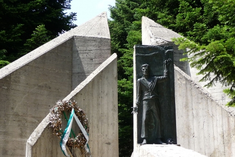 Teramo/Celebrazioni Bosco Martese. Santacroce: no spazio a chi esalta Almirante