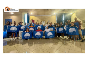 Martinsicuro. Consegnate le bandiere blu agli operatori turistici.