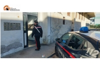 Montesilvano. Operazione contro occupazione abusiva, droga e furti in via Lazio 61