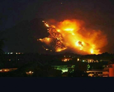 incendio sul Morrone ieri sera.