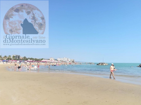 Montesilvano/Estate Covid. Spiaggia libera ai balneatori, movida nei chioschi e Radio Mare